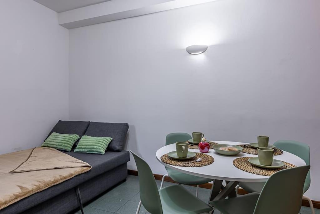 Close To Duomo Lovely City Center Flat * Mailand